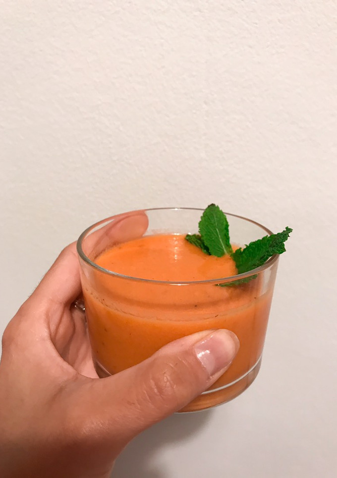 Una foto de Gazpacho de fresas