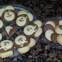 A picture of Panda biscuits n button  biscuit.
