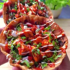 A picture of Cheesy Katori chaat.