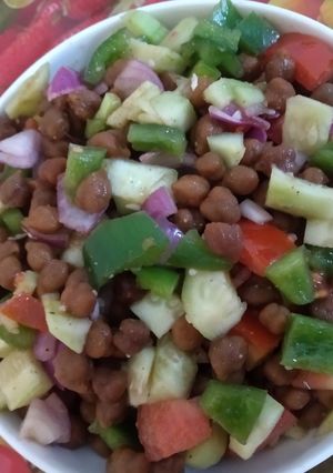 A picture of Chickpea Salad.