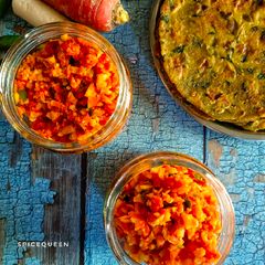 A picture of Instant Carrot Radish Pickle.