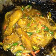 A picture of Ayam Asam Manis.