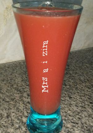 A picture of Mixed fruit juice.