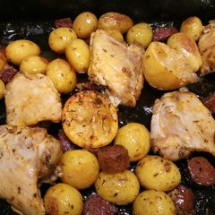 A picture of Chorizo and lemon chicken.