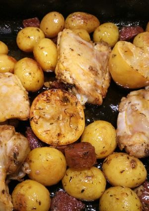 A picture of Chorizo and lemon chicken.