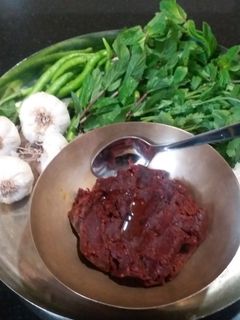 લસણની ચટણી રેસીપી મુખ્ય ફોટો