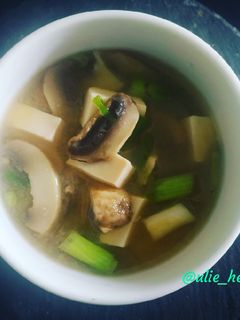 Foto resep Jamur, tofu, miso soup 5 bahan ajah