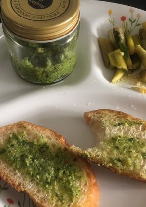 A picture of Basil Pesto.