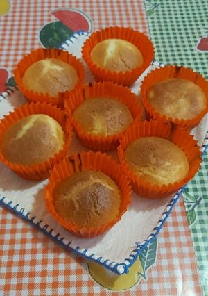 Una foto de Cupcakes de naranja y frutos deshidratados sin gluten