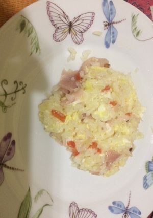 Una foto de Revuelto de arroz primavera