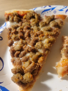 A picture of Ricotta pizza.