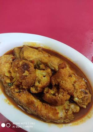 ফুলকপি দিয়ে কাতল মাছের রসা(foolkopi diye katol macher rosa recipe in Bengali) রেসিপির প্রধান ছবি