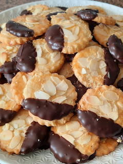 Una foto de Galletas marroquíes deliciosas, se derriten en la boca