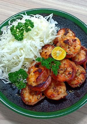 Hình của món Tôm cuộn thịt xông khói.