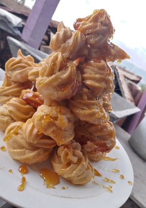 Una foto de Croquembouche