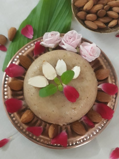सूजी हलवा (sooji halwa recipe in Hindi) रेसिपी मुख्य फोटो