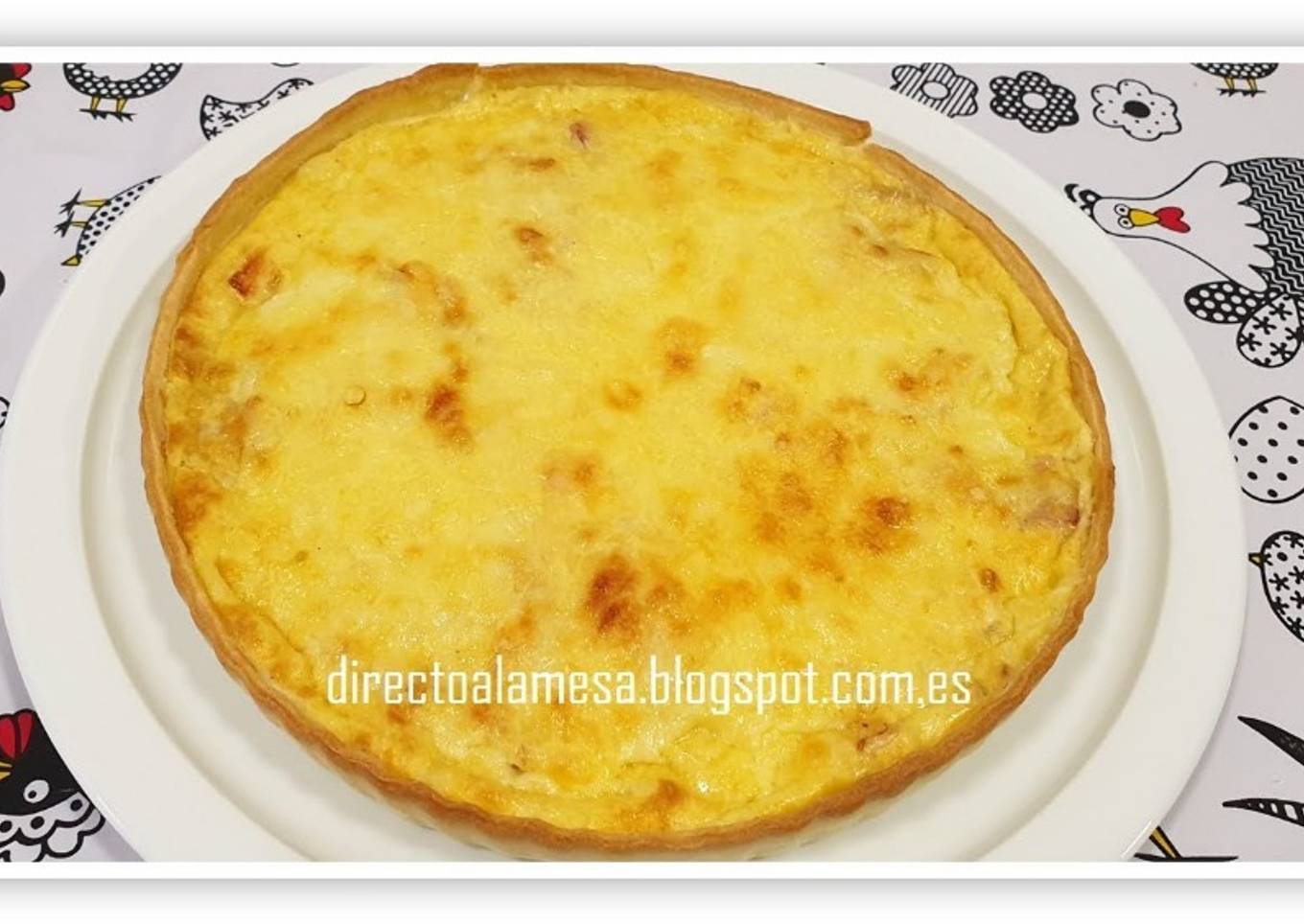 Quiche de cebolla, queso de cabra y bacon