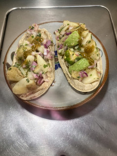 Una foto de Huaraches mexicanos con un toque de salud