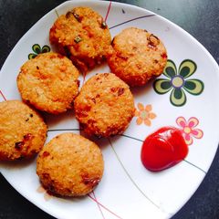 A picture of Rice cutlets.