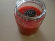 Una foto de merienda saludable con frutos rojos