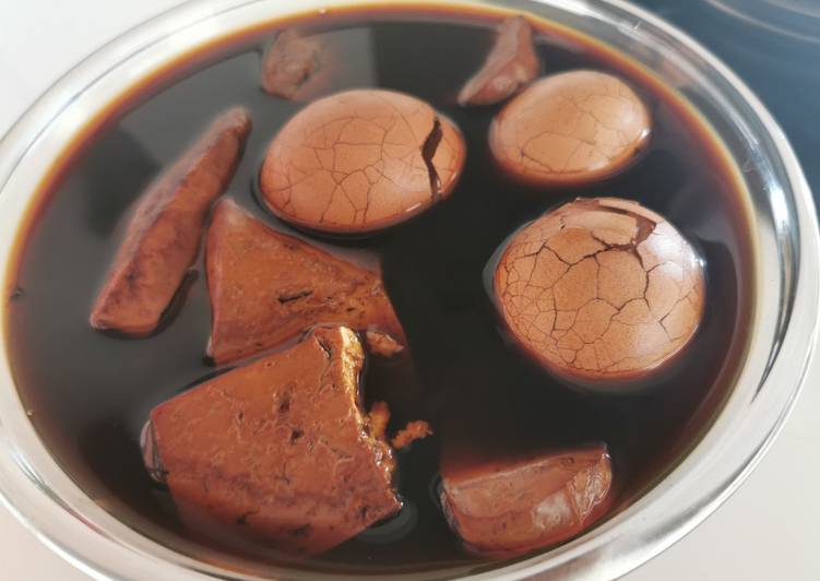 Step-by-Step Guide to Prepare Perfect Black Tea Marinated Eggs &amp; Tofu