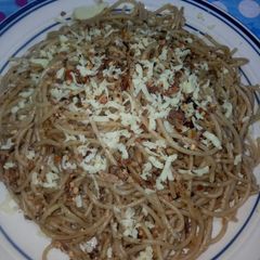A picture of Garlic Pasta.