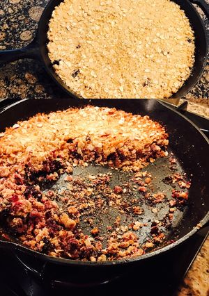 A picture of Vegan blackberry skillet cobbler.