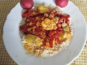 Una foto de cous cous limones