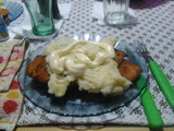 Milanesa de pollo con puré
