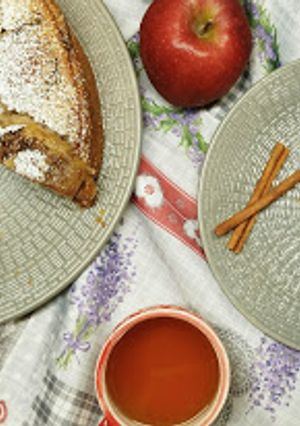 Φωτογραφία της συνταγής Ανάποδη μηλόπιτα 🍎