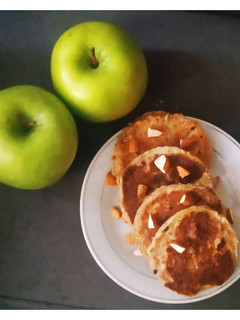 Una foto de Pancakes de manzana (versión vegana).🍏