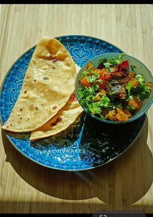 A picture of Pumpkin Stirfry with Multigrain Fulkas.