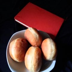 A picture of Bomboloni.