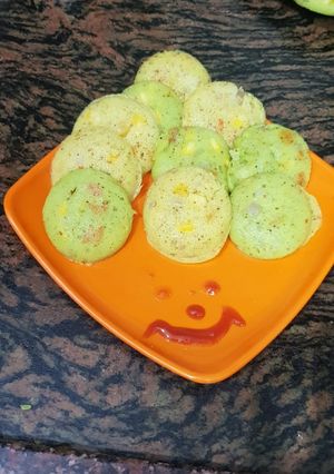 A picture of Veggies rava idli.