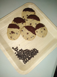 Una foto de Galletas de avena chocolate y naranja aptas APLV 🍪