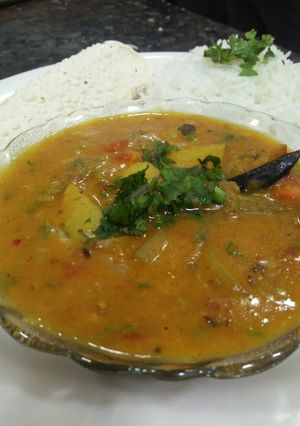 દાલમા (Dalma Recipe In Gujarati) રેસીપી મુખ્ય ફોટો