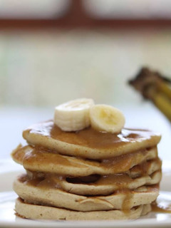Una foto de Pancakes de avena y plátano