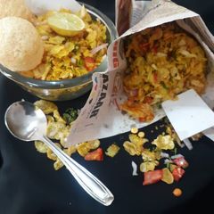A picture of Sookhi bhel.