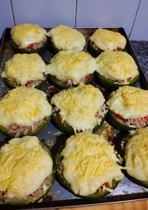 Una foto de Zapallitos Rellenos con Crema Bechamel y Queso
