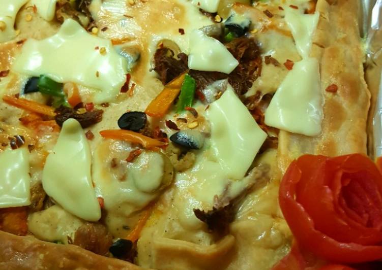 Steps to Prepare Tasty Puff pastry BBQ chicken pizza
