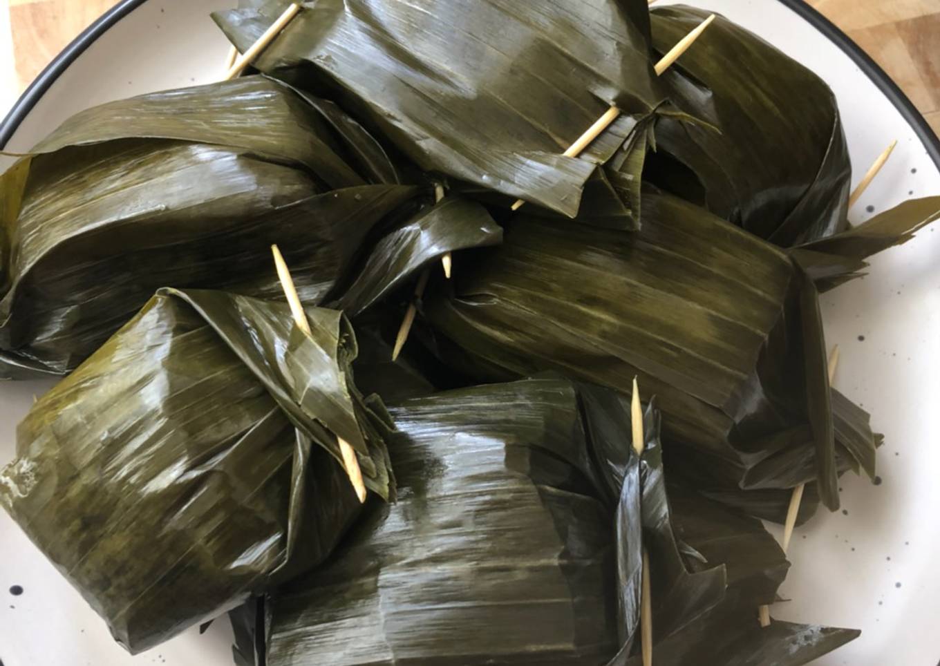 Lemper Ayam (Steamed Sticky Rice with Umami Chicken Layered)