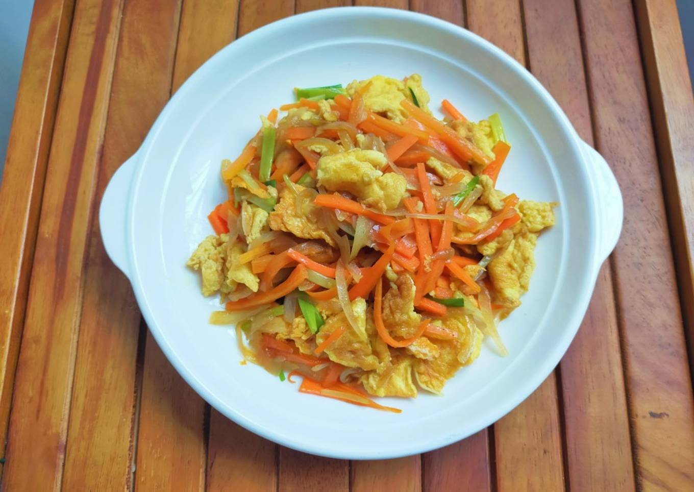 Cara memasak pasta dengan sos lobak merah dengan telur tiram dan tiram