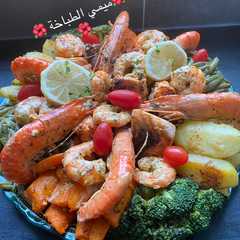 طبق الخضر بالسلمون و الجمبري 🦐-レシピのメイン写真