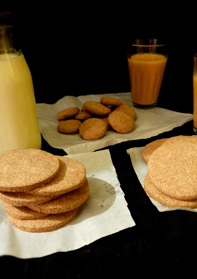 ராகி குக்கிஸ் (ragi cookies recipe in Tamil) செய்முறை முக்கிய புகைப்படம்