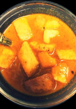 A picture of Vegan Potato Tomato Soup.