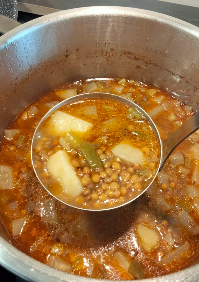 Una foto de Lentejas viudas con chayote