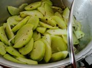 Una foto de chayote al orégano