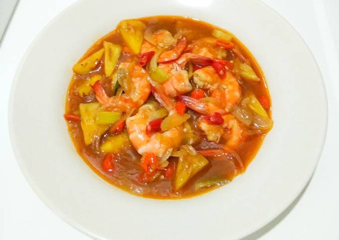 Cara Membuat Udang asam manis rasa bintang 5 tapi yg bikin anak kost an hehe Bunda Pasti Bisa