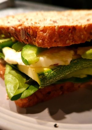 Una foto de Sándwich verde