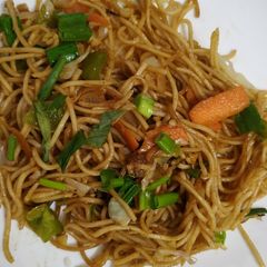 A picture of Hakka noodles.